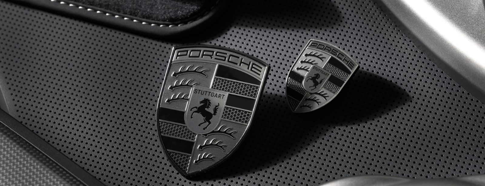 Elegant, onderscheidend en exclusief: Porsche scherpt het uiterlijk van de Turbo-modellen aan.